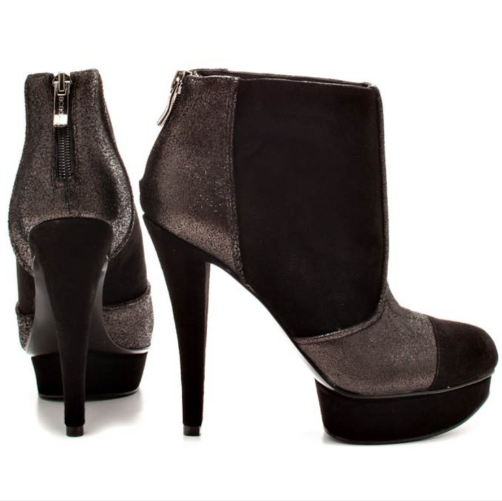 🎉HP🎊 BCBGeneration "Chazz" Booties